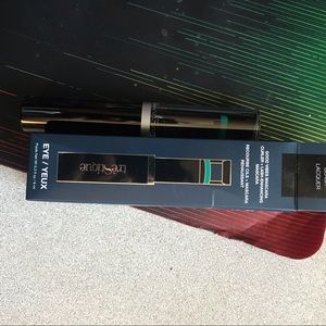 TreStiq mascara built in curler